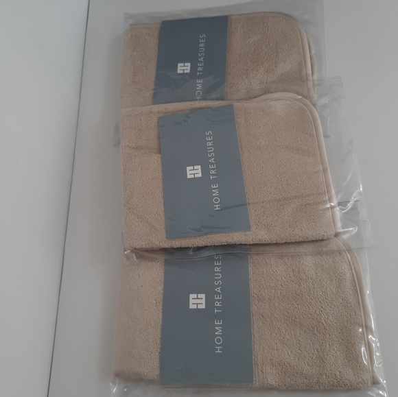 Home Treasures Izmar Face Towels Candlelight (set of 3) - Picture 2 of 13